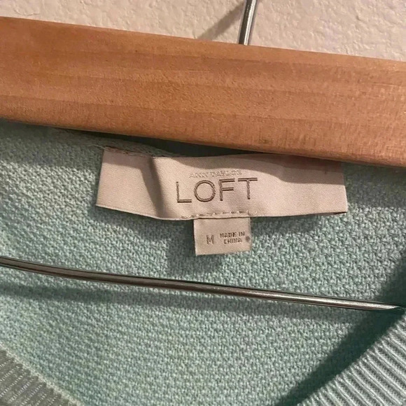 LOFT light blue sweater silk blend and lace detail size Medium - Picture 4 of 5